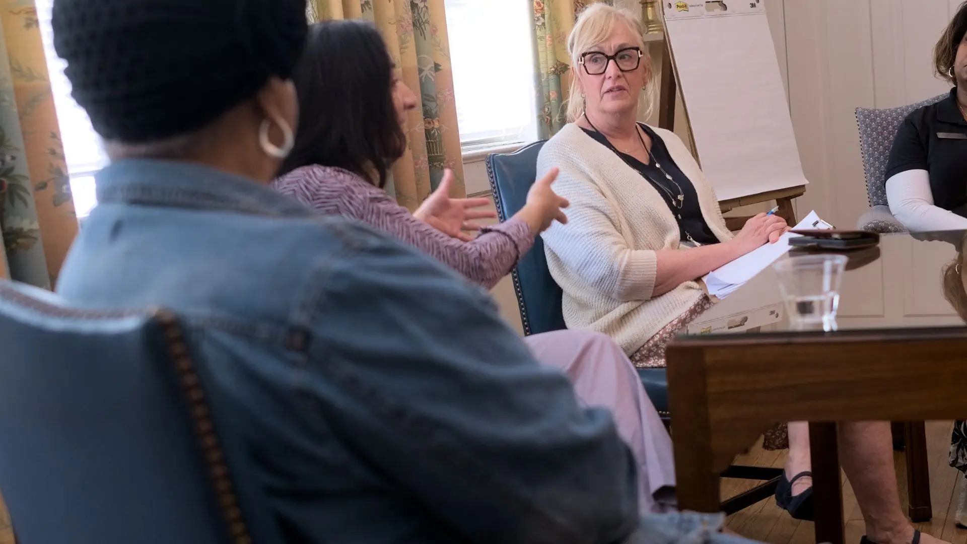 photo of caregivers talking during a group support session at the Magnolia Center for Brain Health